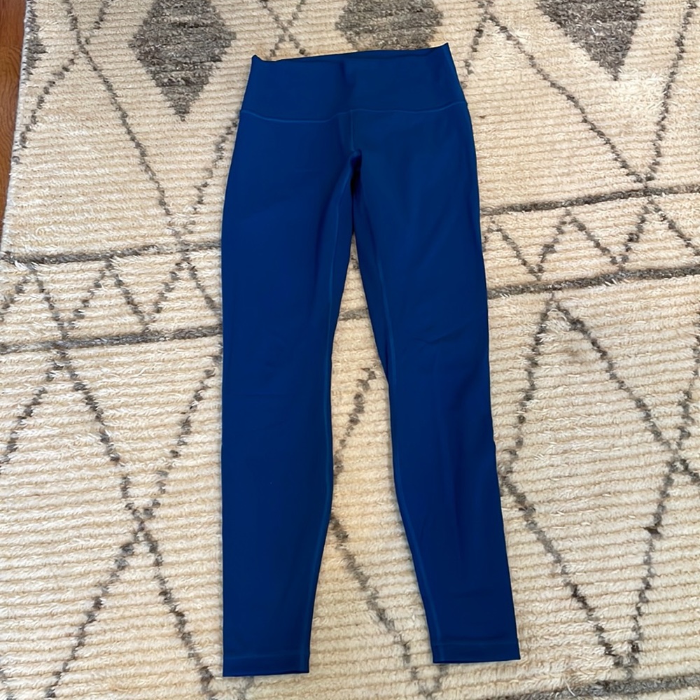 Bright blue size 8 full length lulu